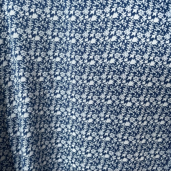 BCBGeneration Blouse Sz Large - Picture 3 of 13